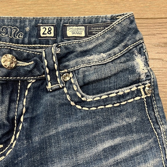 🥳HP🥳 Miss Me Distressed Embellished Skinny Jeans - Picture 6 of 8